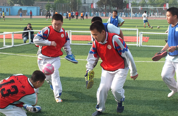 北京市八一中学举行“小胖子智体学互促会”活动